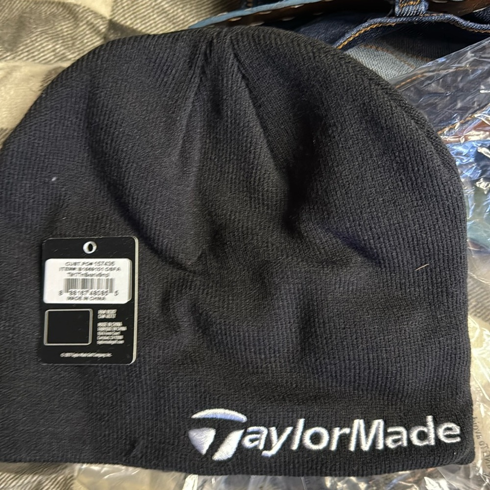 TaylorMade fleece lined beanie